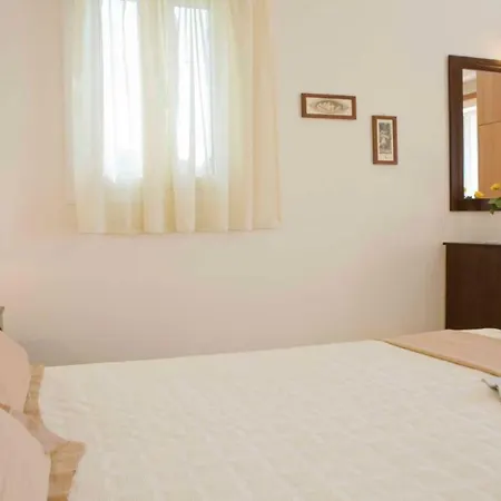 Perigiali Villa *